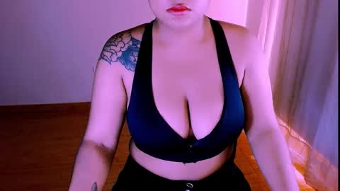 Alejandra  online show from 10/01/25, 05:52