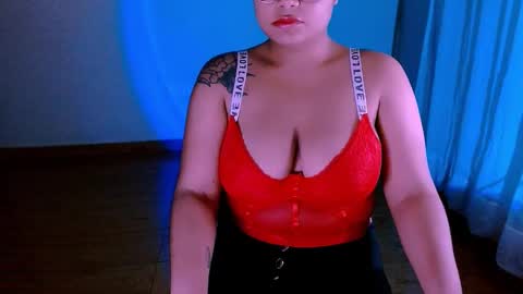 Alejandra  online show from 11/21/25, 11:25