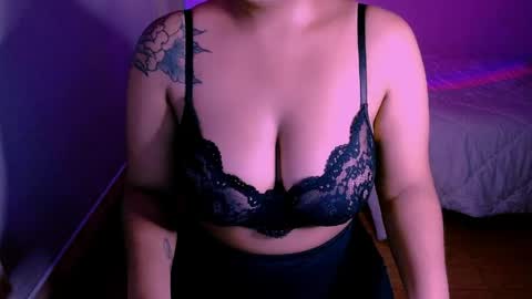Alejandra  online show from 06/04/26, 12:38