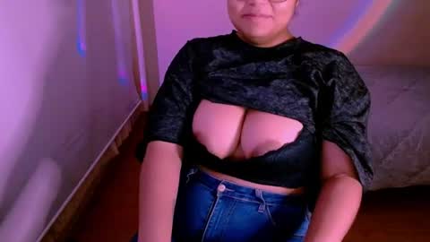 Snapshot of alejandra_conde chatting on 07/02/26, 11:33 Alejandra online show from 07/02/26, 11:33