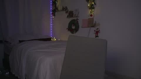 Snapshot of alejandra_kiss98 chatting on 01/07/25, 02:53 O.F alejandra h1998 stream 300 pm - 1100 pm online show from 01/07/25, 02:53