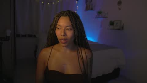 Snapshot of alejandra_kiss98 chatting on 01/10/25, 05:37 O.F alejandra h1998 stream 300 pm - 1100 pm online show from 01/10/25, 05:37