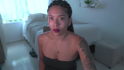 Snapshot of alejandra_kiss98 chatting on 01/16/25, 09:19 O.F alejandra h1998 stream 300 pm - 1100 pm online show from 01/16/25, 09:19