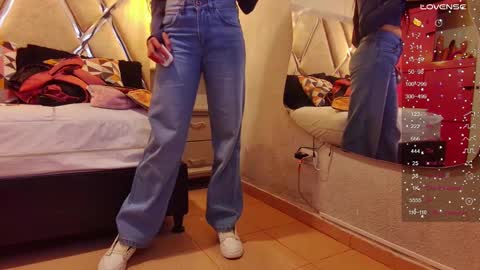 Snapshot of alejandra_martinss chatting on 02/18/25, 01:55 alejandra martins online show from 02/18/25, 01:55