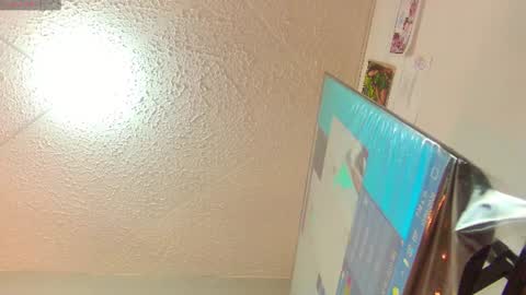Snapshot of alejandra_martinss chatting on 06/10/26, 12:37 alejandra martins online show from 06/10/26, 12:37