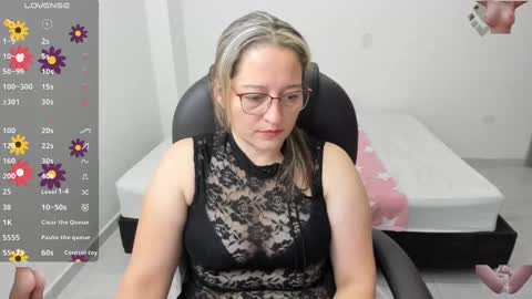 Snapshot of alejandra_milf_ chatting on 02/13/25, 11:50 alejandra online show from 02/13/25, 11:50