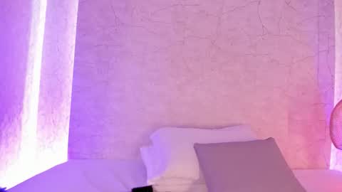 Snapshot of alejandrarojas_ chatting on 12/03/25, 11:52 Alejandra online show from 12/03/25, 11:52