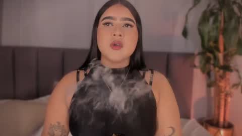 Alejandra online show from 07/04/26, 07:31
