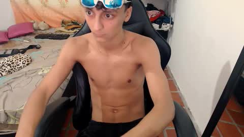 Snapshot of alejandro_cutee chatting on 11/11/25, 06:35 alejandro_cutee online show from 11/11/25, 06:35