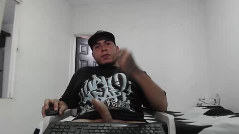 Snapshot of alejandrocock23 chatting on 03/08/25, 05:54 alejandrocock online show from 03/08/25, 05:54