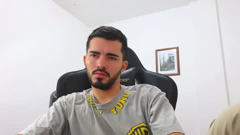 Snapshot of alejandroo_7 chatting on 12/29/24, 08:04 alejandroo_7 online show from 12/29/24, 08:04