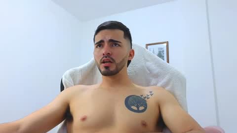 Snapshot of alejandroo_7 chatting on 12/31/24, 10:12 alejandroo_7 online show from 12/31/24, 10:12