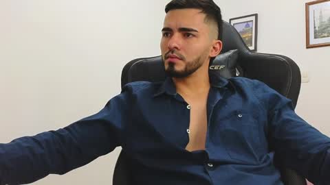 Snapshot of alejandroo_7 chatting on 01/21/25, 11:02 alejandroo_7 online show from 01/21/25, 11:02