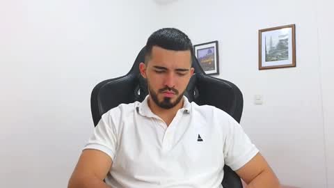 Snapshot of alejandroo_7 chatting on 03/03/25, 08:43 alejandroo_7 online show from 03/03/25, 08:43