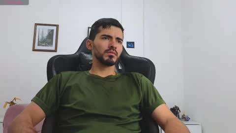 Snapshot of alejandroo_7 chatting on 09/13/25, 03:56 alejandroo_7 online show from 09/13/25, 03:56