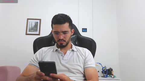 Snapshot of alejandroo_7 chatting on 10/31/25, 07:59 alejandroo_7 online show from 10/31/25, 07:59