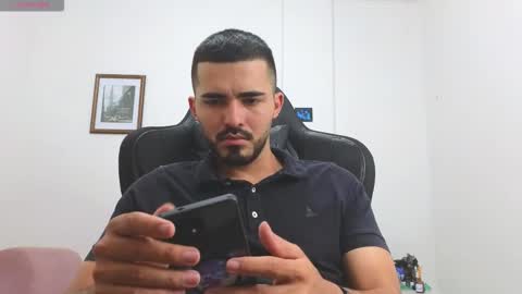 Snapshot of alejandroo_7 chatting on 11/20/25, 08:08 alejandroo_7 online show from 11/20/25, 08:08