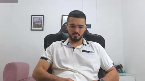 Snapshot of alejandroo_7 chatting on 12/13/25, 09:09 alejandroo_7 online show from 12/13/25, 09:09