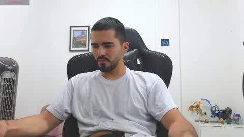 Snapshot of alejandroo_7 chatting on 07/02/26, 12:54 alejandroo_7 online show from 07/02/26, 12:54