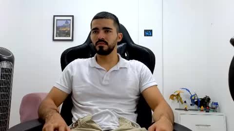 Snapshot of alejandroo_7 chatting on 07/17/26, 11:20 alejandroo_7 online show from 07/17/26, 11:20