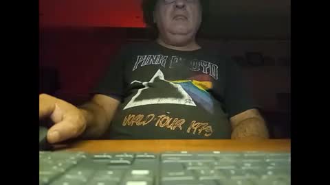 Snapshot of alejito16 chatting on 10/19/25, 07:09 alejito16 online show from 10/19/25, 07:09