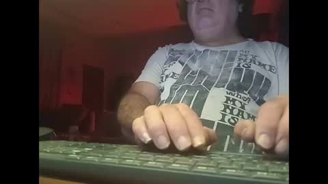 Snapshot of alejito16 chatting on 11/03/25, 06:58 alejito16 online show from 11/03/25, 06:58