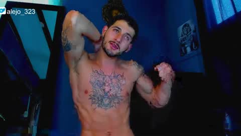 alejo_323__ online show from 04/04/26, 01:52
