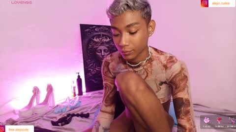 Snapshot of alejo_cute chatting on 01/08/25, 01:11 alejo_cute online show from 01/08/25, 01:11