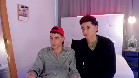 Snapshot of alejo_exotic chatting on 05/05/26, 12:24 alejo_exotic online show from 05/05/26, 12:24