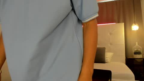 Snapshot of alejo_exotic chatting on 05/10/26, 01:05 alejo_exotic online show from 05/10/26, 01:05