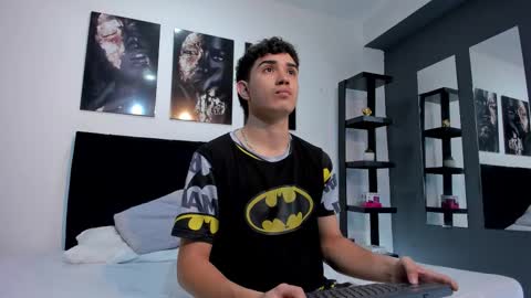 alejo_gray1 online show from 01/10/26, 07:15