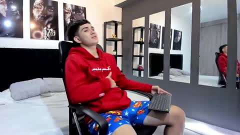 alejo_gray1 online show from 01/19/26, 01:04