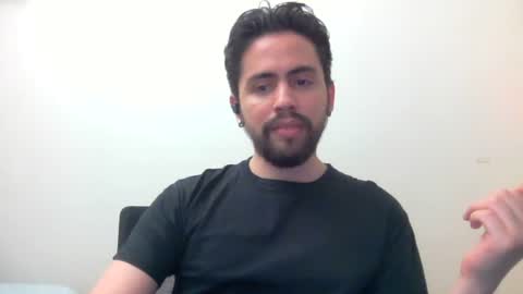 alejo_shy online show from 11/01/25, 12:56