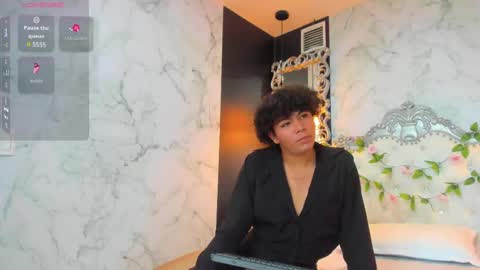 Snapshot of alejofoxx18 chatting on 02/05/25, 07:31 Alejandro or Alejo online show from 02/05/25, 07:31