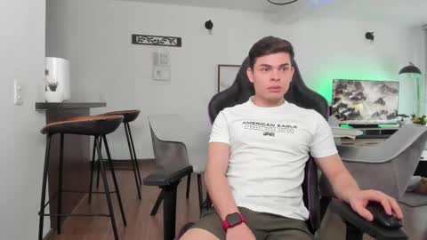 Snapshot of alejoo_twink chatting on 02/25/25, 06:53 ONLYFANS Alejoo twink online show from 02/25/25, 06:53