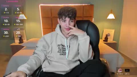 ALejoo Saenz online show from 10/30/25, 02:35