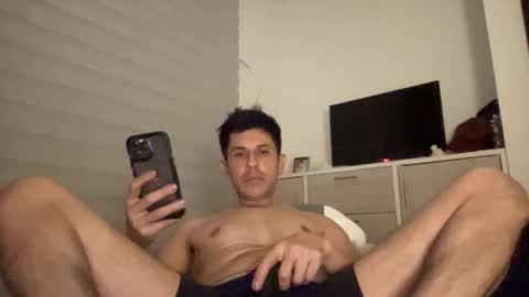 alejoramirez1220 online show from 02/22/26, 05:51