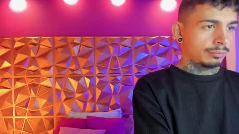 aleking13 online show from 10/28/25, 12:41