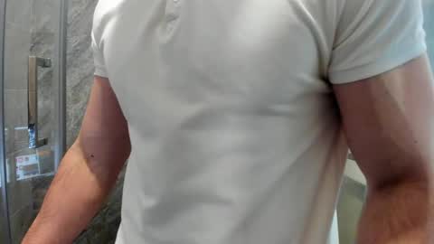 Snapshot of aleks_brown chatting on 05/18/26, 04:24 aleks_brown online show from 05/18/26, 04:24