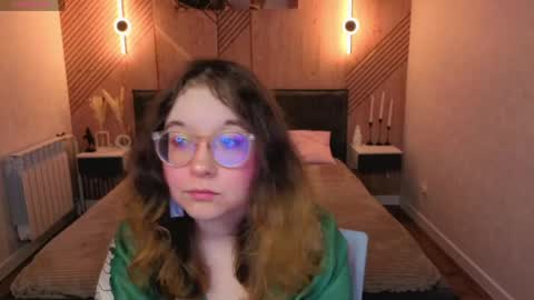 Snapshot of aleks_caste chatting on 05/09/26, 01:22 Aleks online show from 05/09/26, 01:22