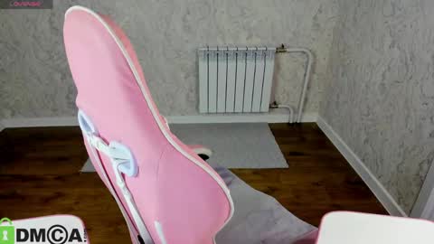 Snapshot of aleks_caste chatting on 05/10/26, 01:11 Aleks online show from 05/10/26, 01:11