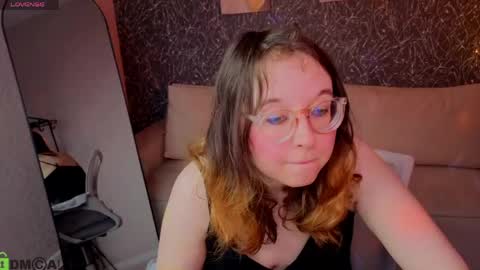 Snapshot of aleks_caste chatting on 05/13/26, 09:06 Aleks online show from 05/13/26, 09:06