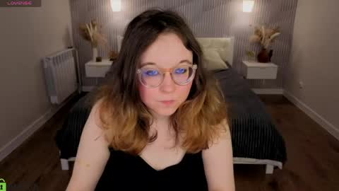 Snapshot of aleks_caste chatting on 05/14/26, 09:05 Aleks online show from 05/14/26, 09:05