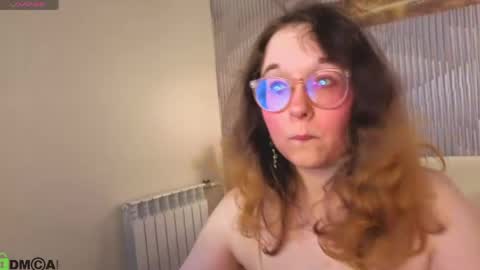 Snapshot of aleks_caste chatting on 05/21/26, 05:09 Aleks online show from 05/21/26, 05:09