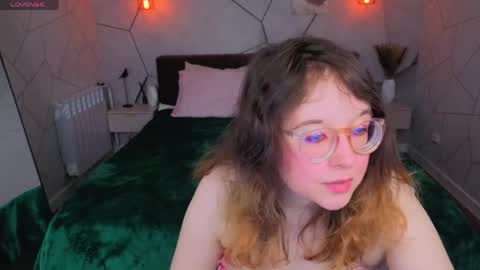 Snapshot of aleks_caste chatting on 05/23/26, 05:06 Aleks online show from 05/23/26, 05:06
