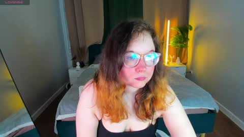 Snapshot of aleks_caste chatting on 05/31/26, 05:09 Aleks online show from 05/31/26, 05:09