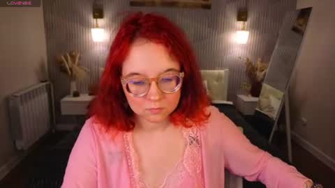 Snapshot of aleks_caste chatting on 06/29/26, 05:02 Aleks online show from 06/29/26, 05:02