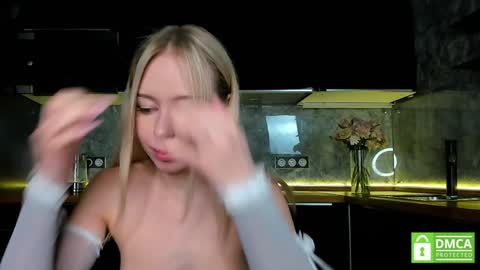 Snapshot of aleksa_cutie chatting on 01/22/25, 12:49 Next stream - 2 dec - online show from 01/22/25, 12:49