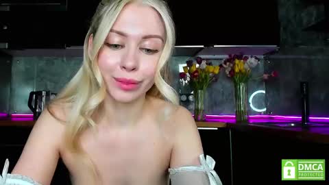 Snapshot of aleksa_cutie chatting on 03/11/25, 03:34 Next stream - 2 dec - online show from 03/11/25, 03:34