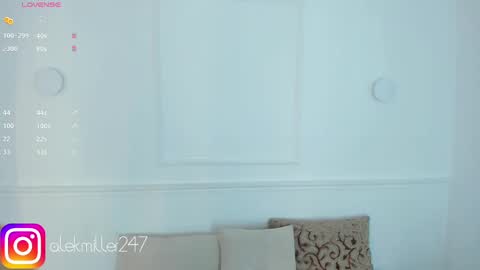 Snapshot of aleksandra_miller chatting on 02/13/25, 12:11 Aleksandra online show from 02/13/25, 12:11